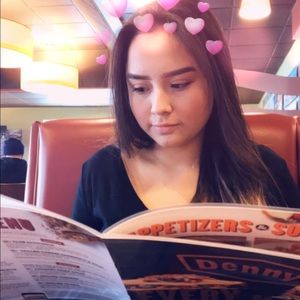 Meet your Posher, Victoria